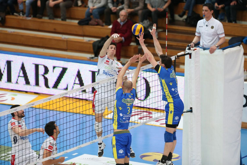 Play off: Modena travolge Trento 3-0