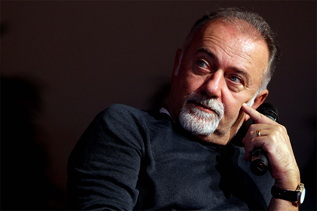 Oggi pomeriggio l’addio a Faletti
