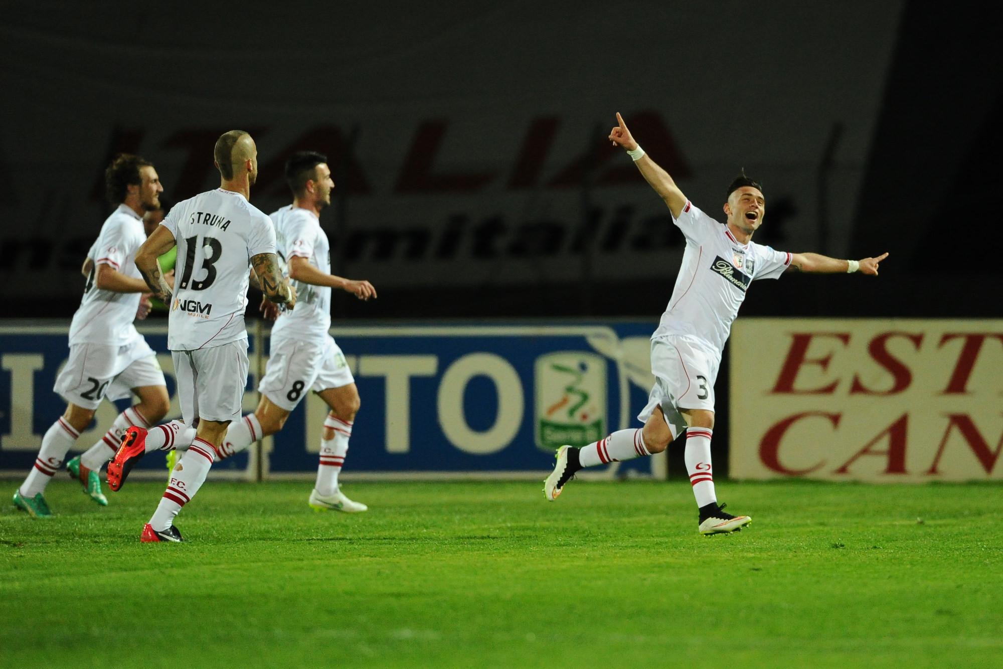 La favola del Carpi: dopo il 3-0 al Bologna Serie A a un passo