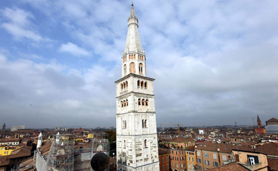 MODENA: TORRE DELLA GHIRLANDINA APERTA PER PASQUETTA