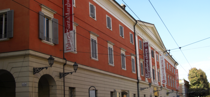 MODENA: IN BIBLIOTECA LE BANCARELLE CON I LIBRI D’OCCASIONE