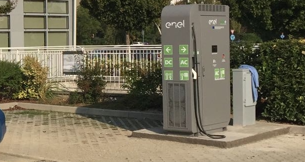 CARPI: IN ARRIVO LE COLONNINE PER LA RICARICA ELETTRICA