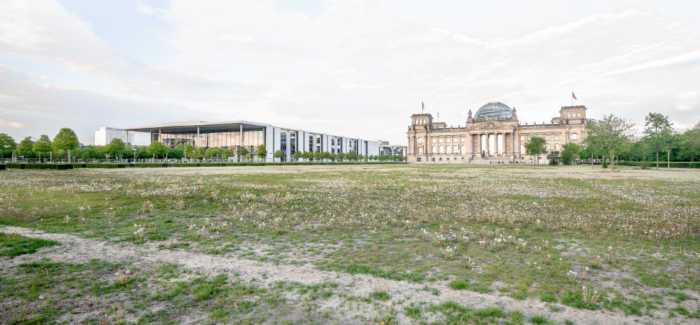 MODENA: MOSTRA FOTOGRAFICA SUI 30 ANNI DEL MURO DI BERLINO