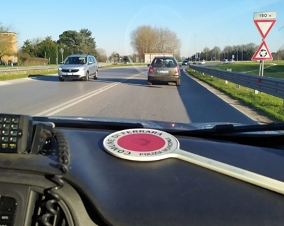 FERRARA: INSULTI AI VIGILI, DENUNCIATO UN PREGIUDICATO