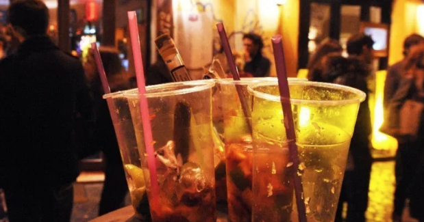 BOLOGNA: PUB IN VIA DALL’ARCA CHIUSO PER ASSEMBRAMENTI
