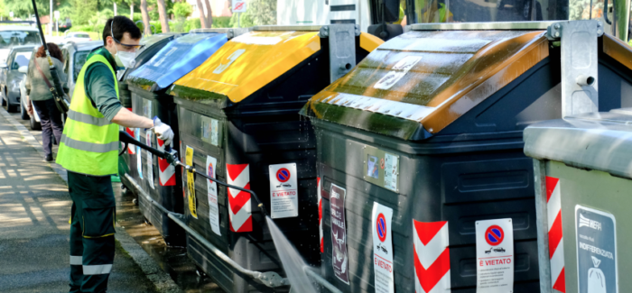 IMOLA: AL VIA LA PULIZIA DEI CASSONETTI