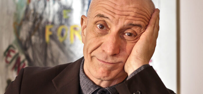 CARPI: PEPPE SERVILLO CANTA RODARI IN PIAZZA MARTIRI